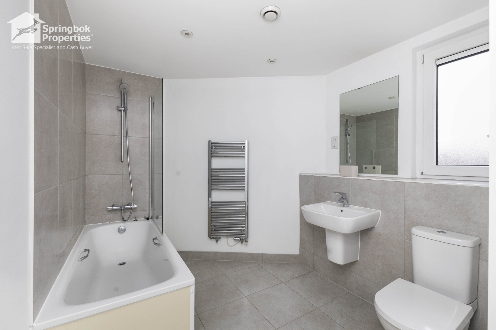 Bloomery House, Crawley - Image 8