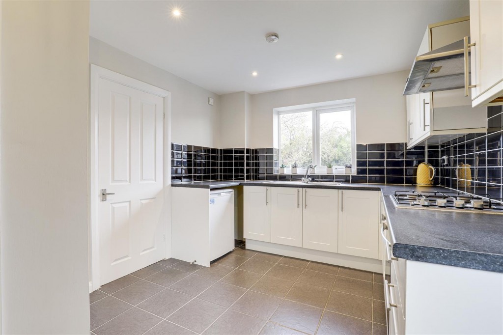 Bunting Close, Ilkeston - Image 3