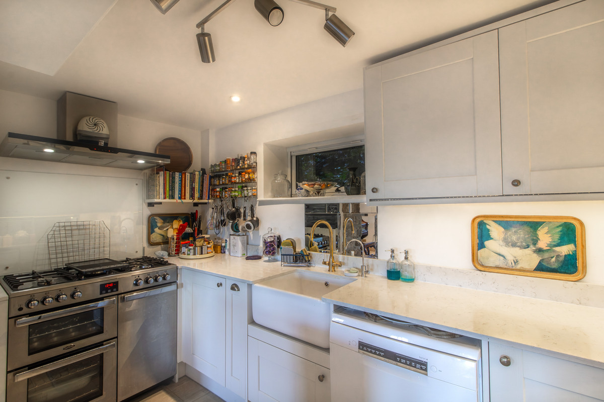 Pilhough, Matlock - Image 17