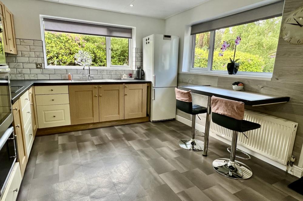 Chapel Rise, Avon Castle, Ringwood - Image 8