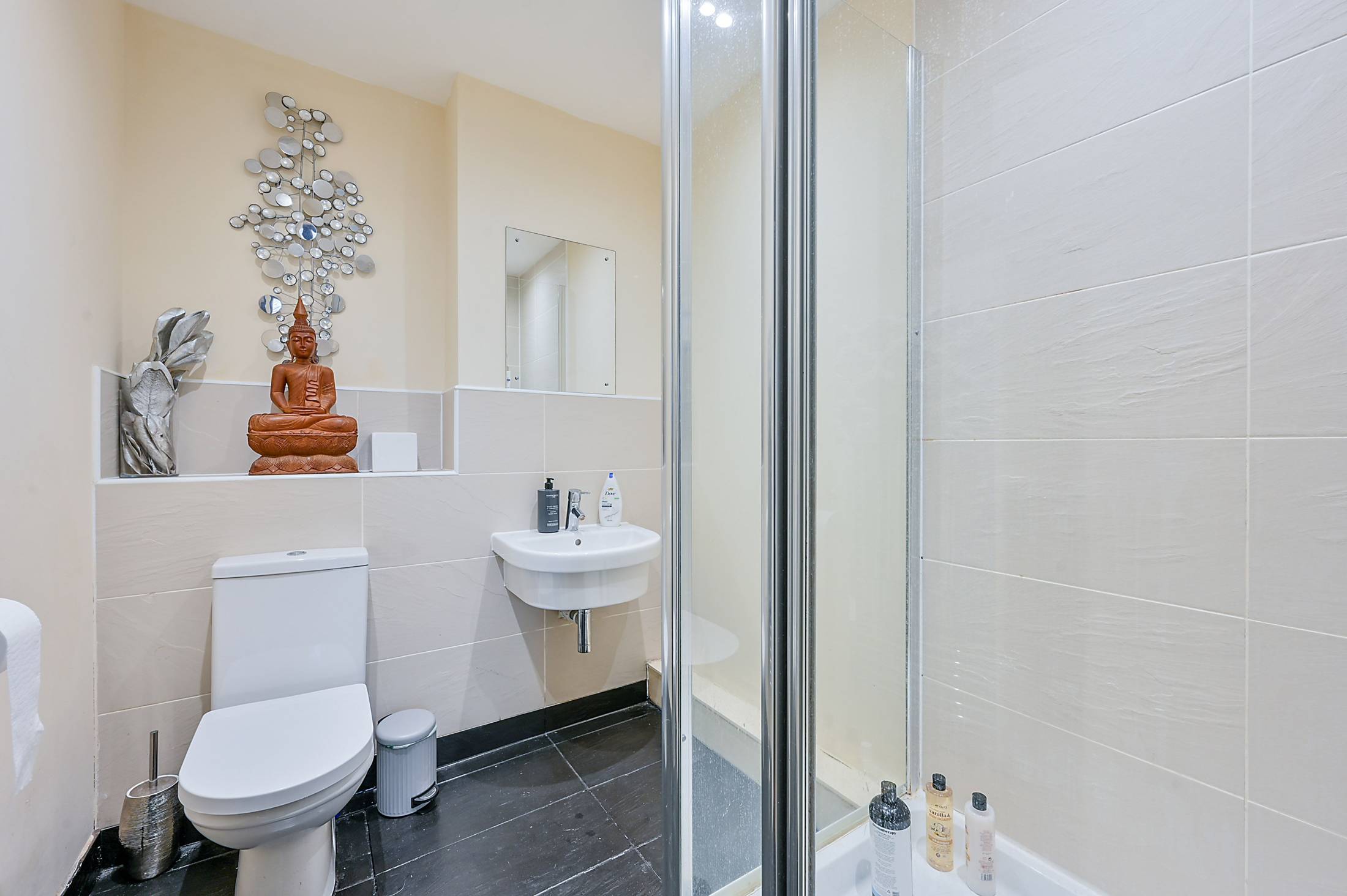 Luminosity Court, Hanwell - Image 3