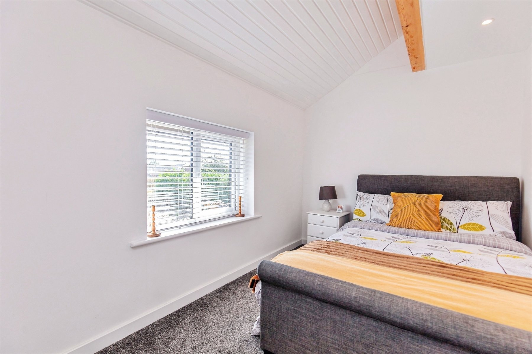 Greenbank Terrace, Kettering - Image 12