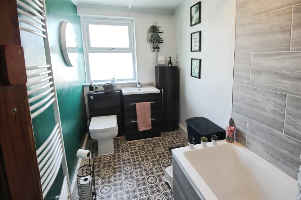 South Road, High Green - Image 7