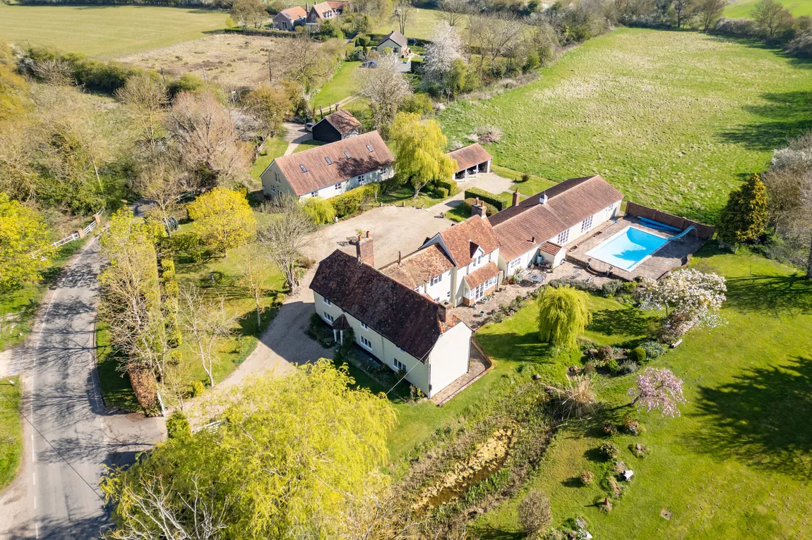 Upper Pond Street, Duddenhoe End - Image 1