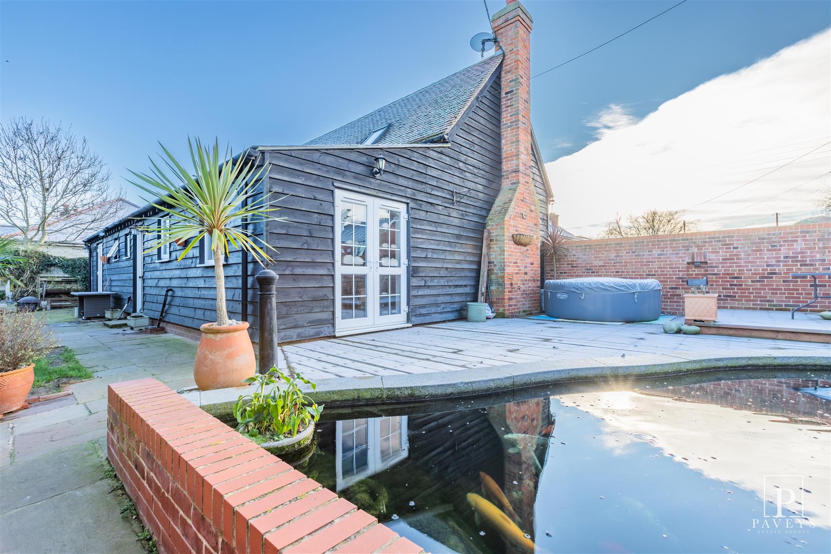 Walton Road, Frinton On Sea - Image 9