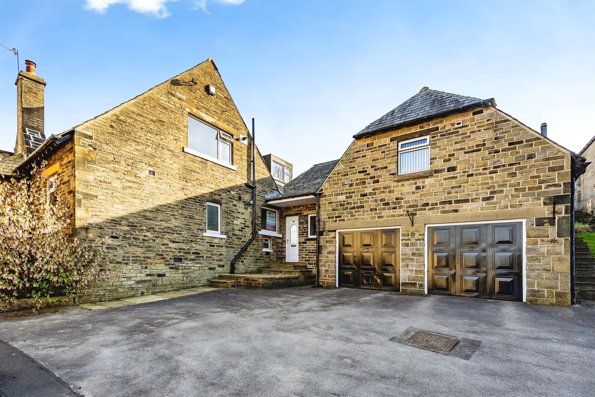 Rochdale Road, Halifax - Image 3