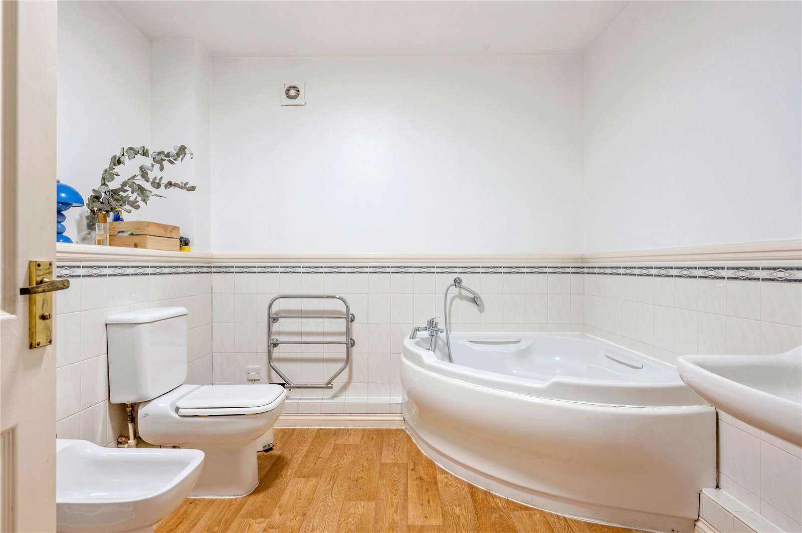 Deacon Mews, Islington - Image 13