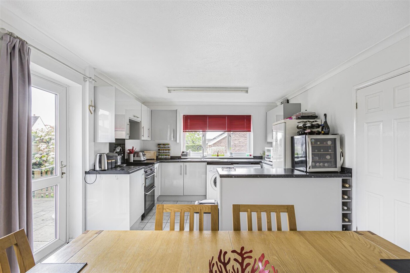 Vicarage Causeway, Hertford Heath - Image 3