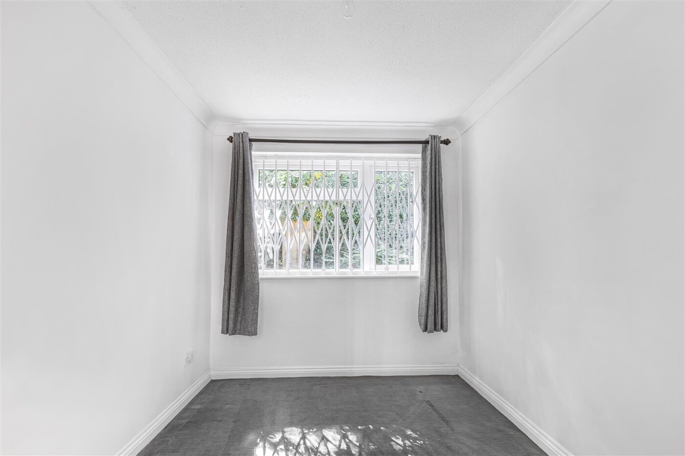 The Spinney, Hertford - Image 14