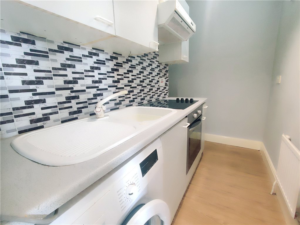 South Terrace, Littlehampton - Image 2