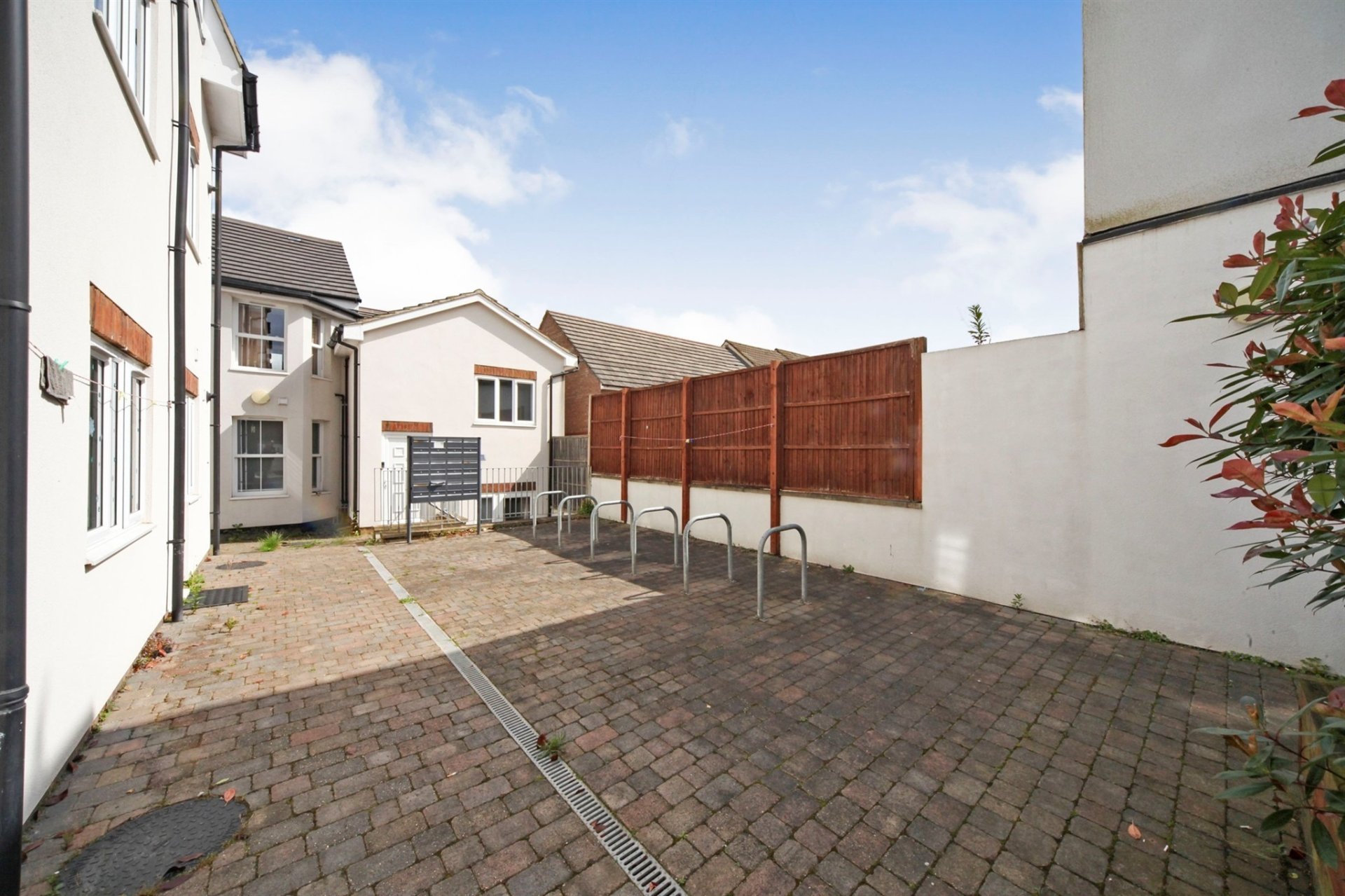 Collingdon Street, Luton - Image 5