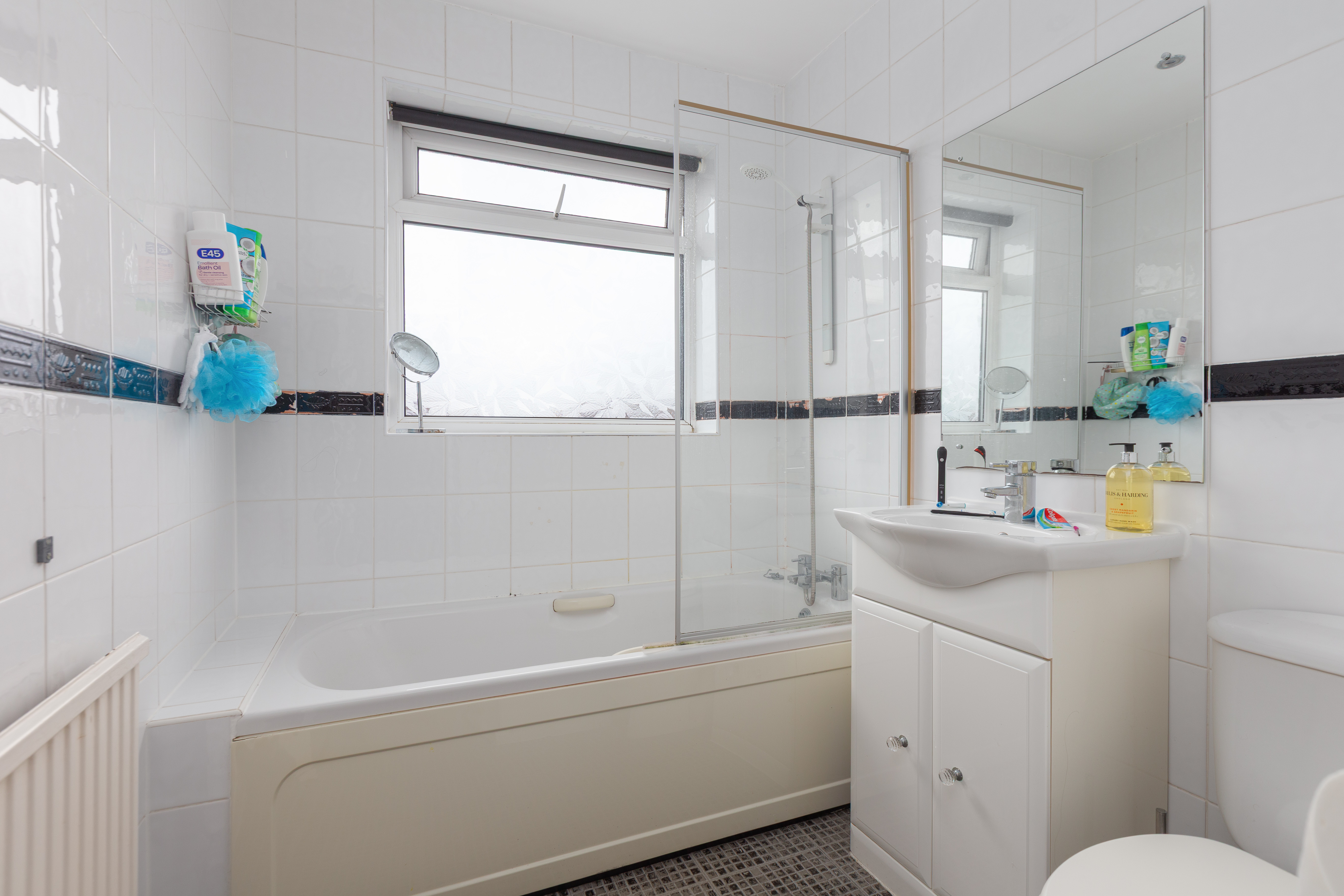 Kenwick Drive, Manchester - Image 13