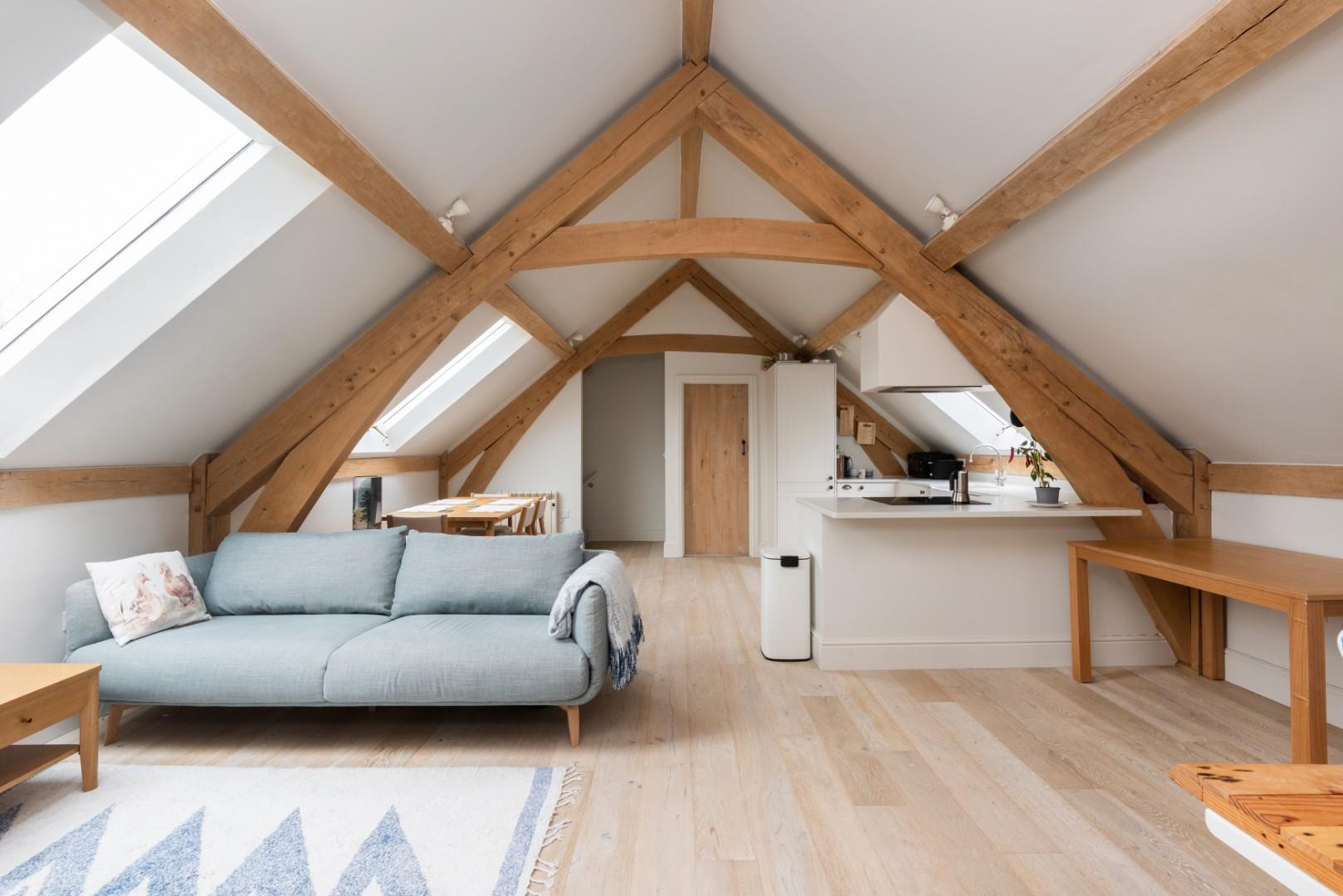 High Street, Marshfield - Image 2