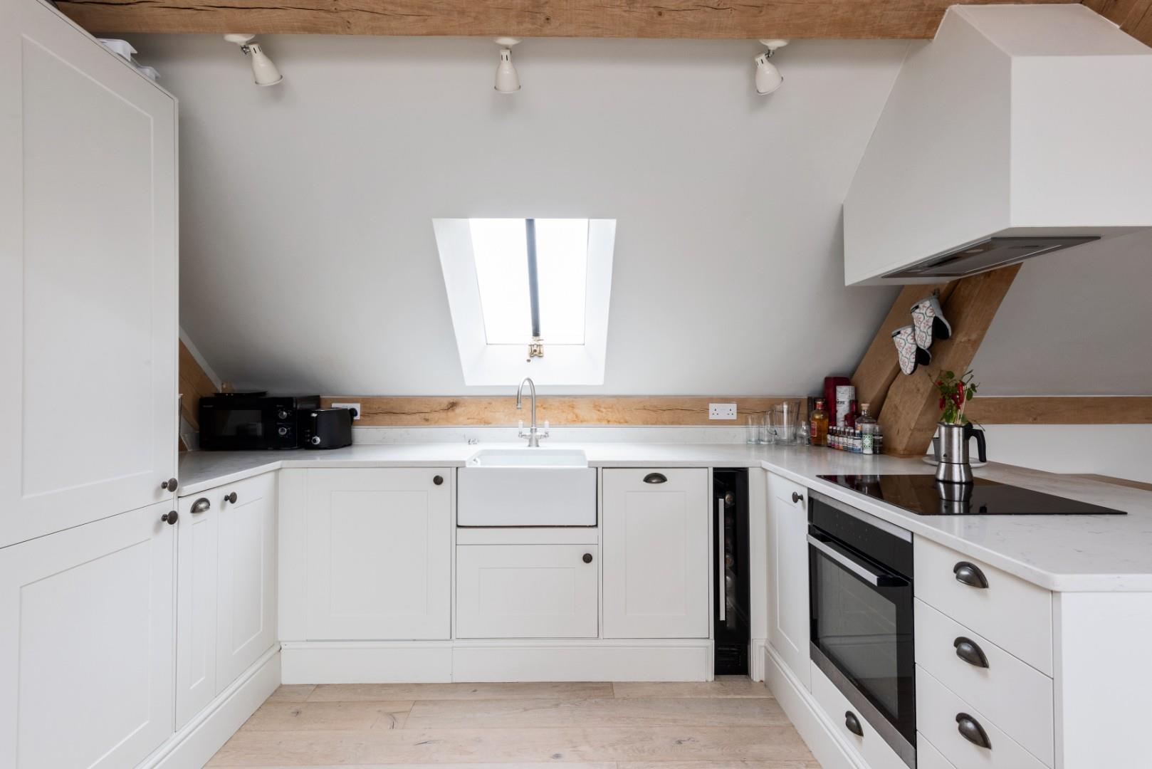 High Street, Marshfield - Image 6