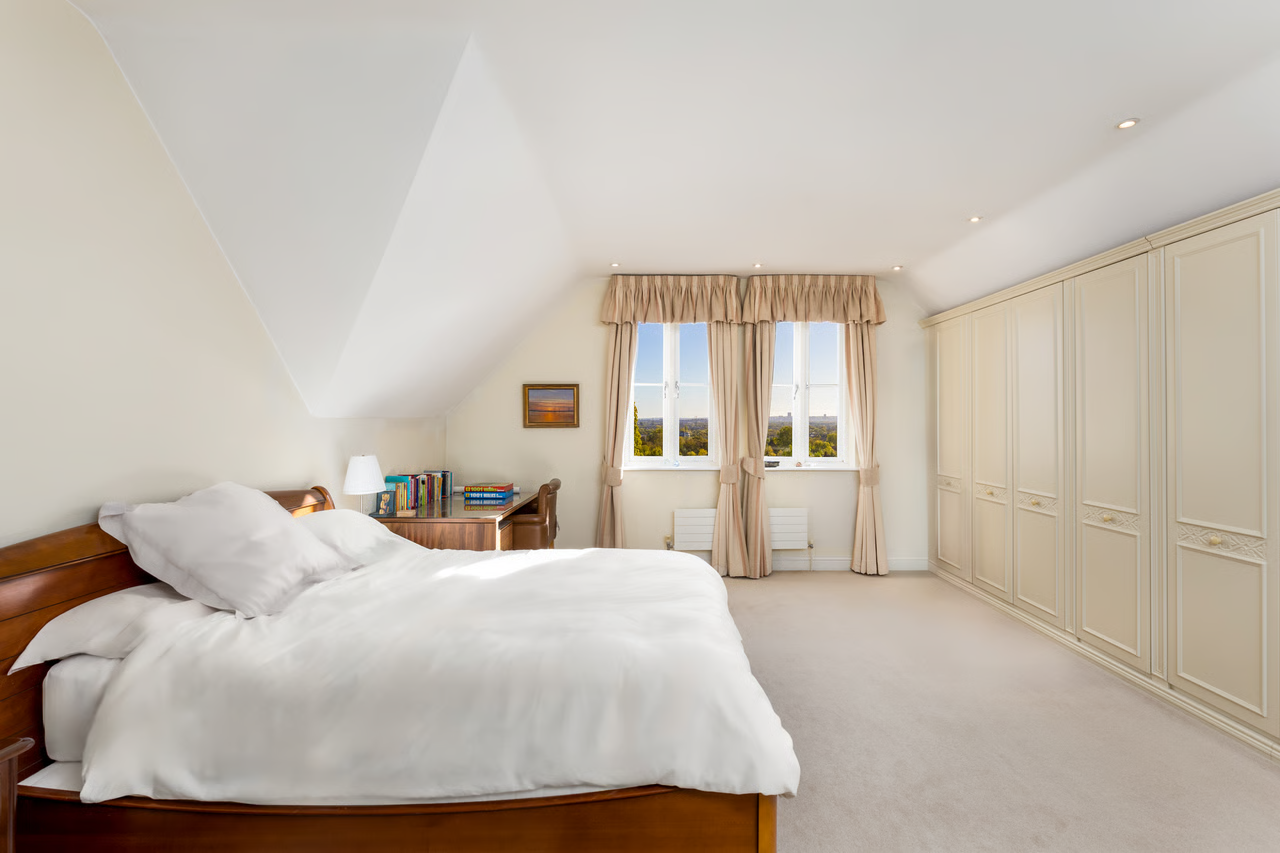 Arthur Road, Wimbledon - Image 13