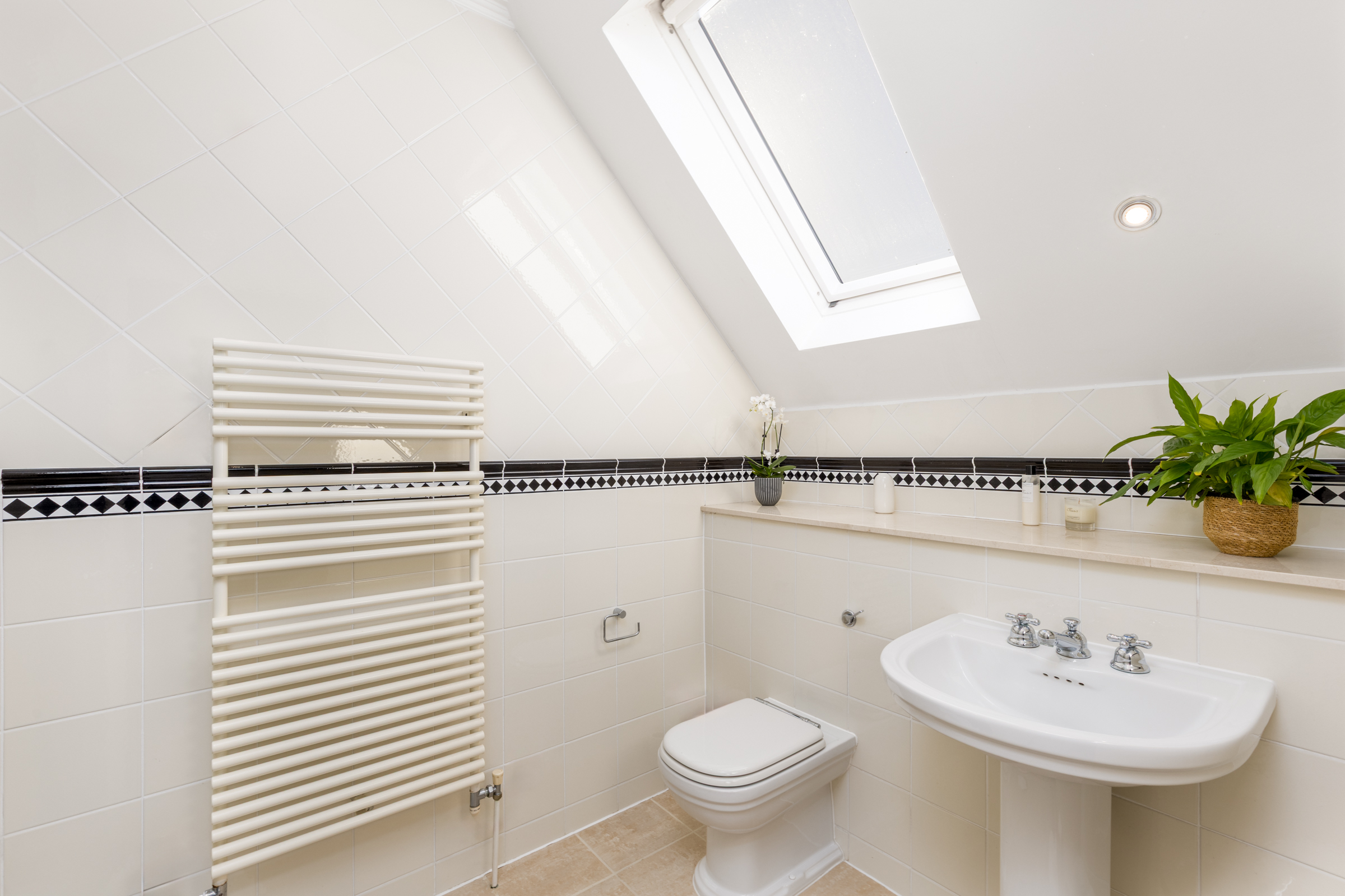 Arthur Road, Wimbledon - Image 15