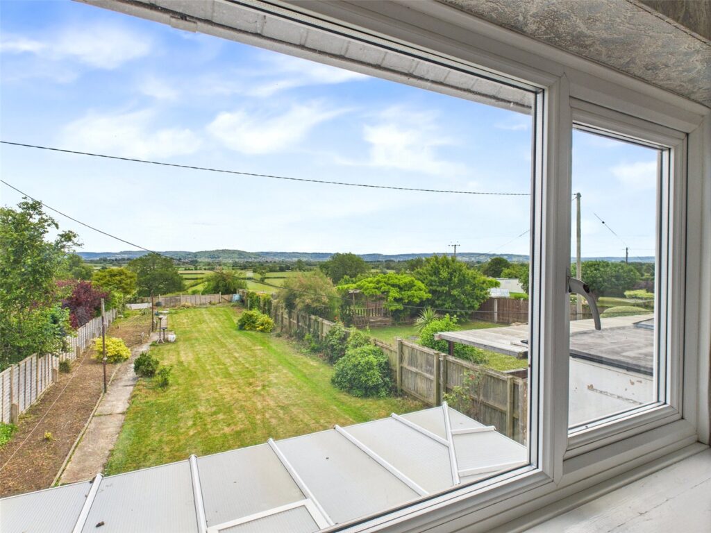 Main Road, Gloucester - Image 2