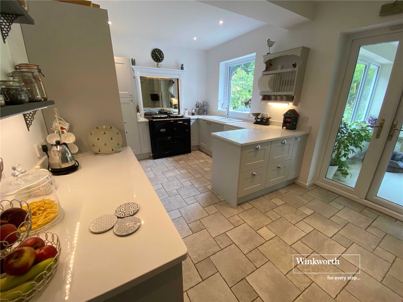 Shelley Close, Highcliffe - Image 3