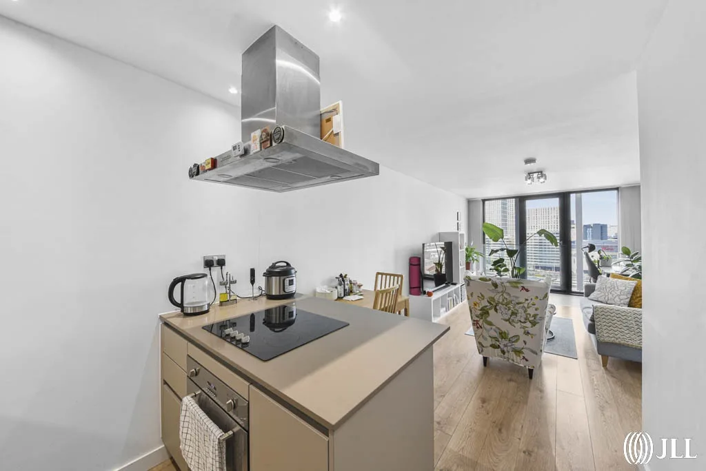 Stratosphere Tower, Great Eastern Road, London - Image 4