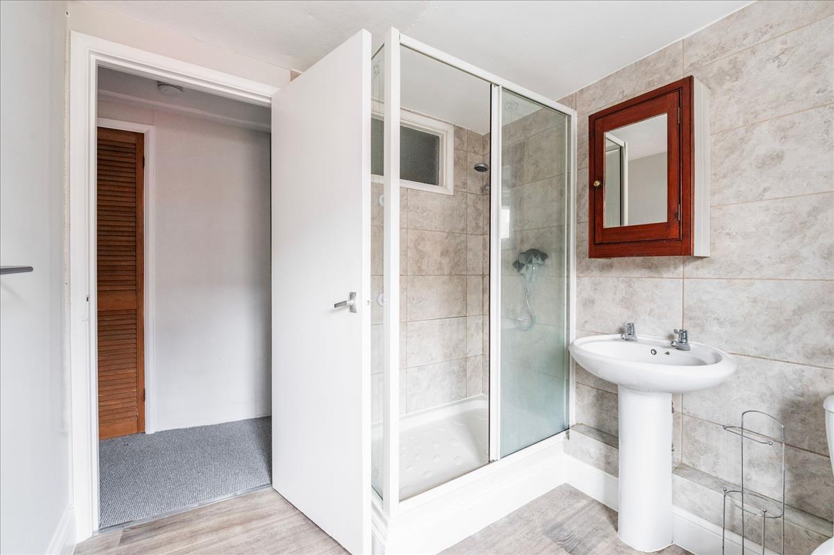 Friday Market Place, Walsingham - Image 10