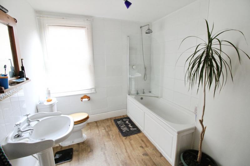 Harcourt Street, Newark - Image 12