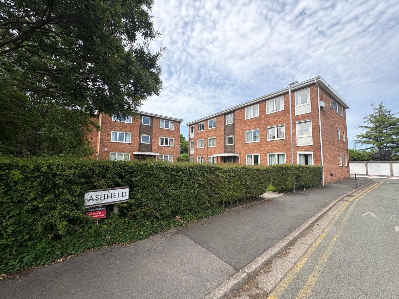 Warrington Road, Prescot - Image 14