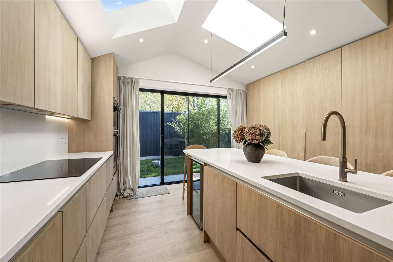 Arlington Road, Teddington - Image 4