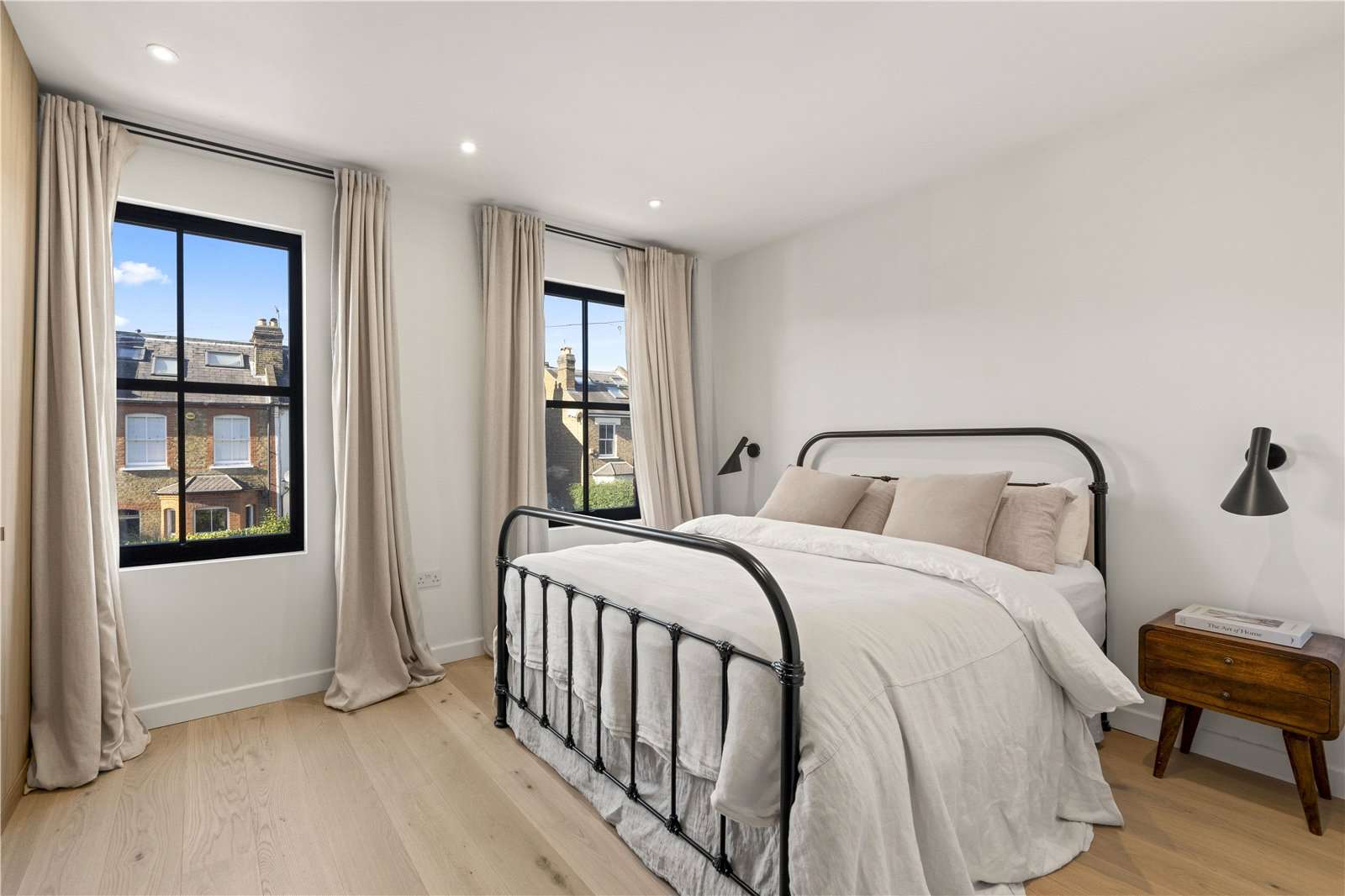 Arlington Road, Teddington - Image 7