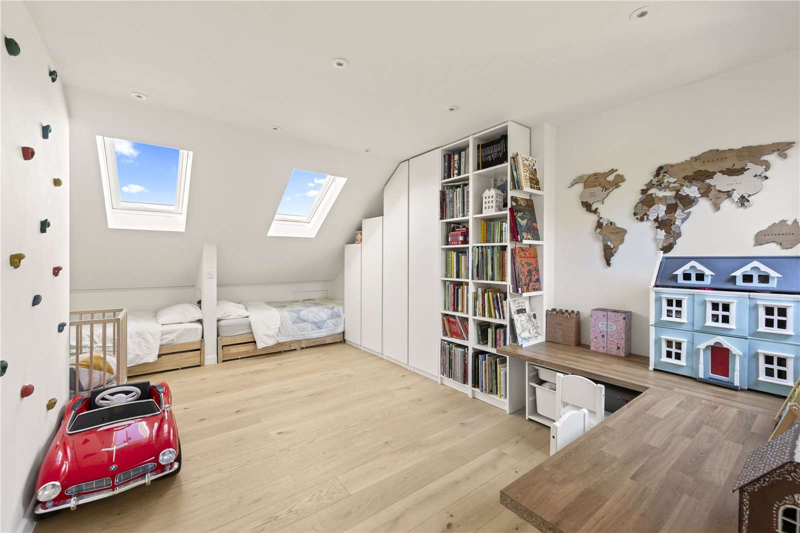 Arlington Road, Teddington - Image 11