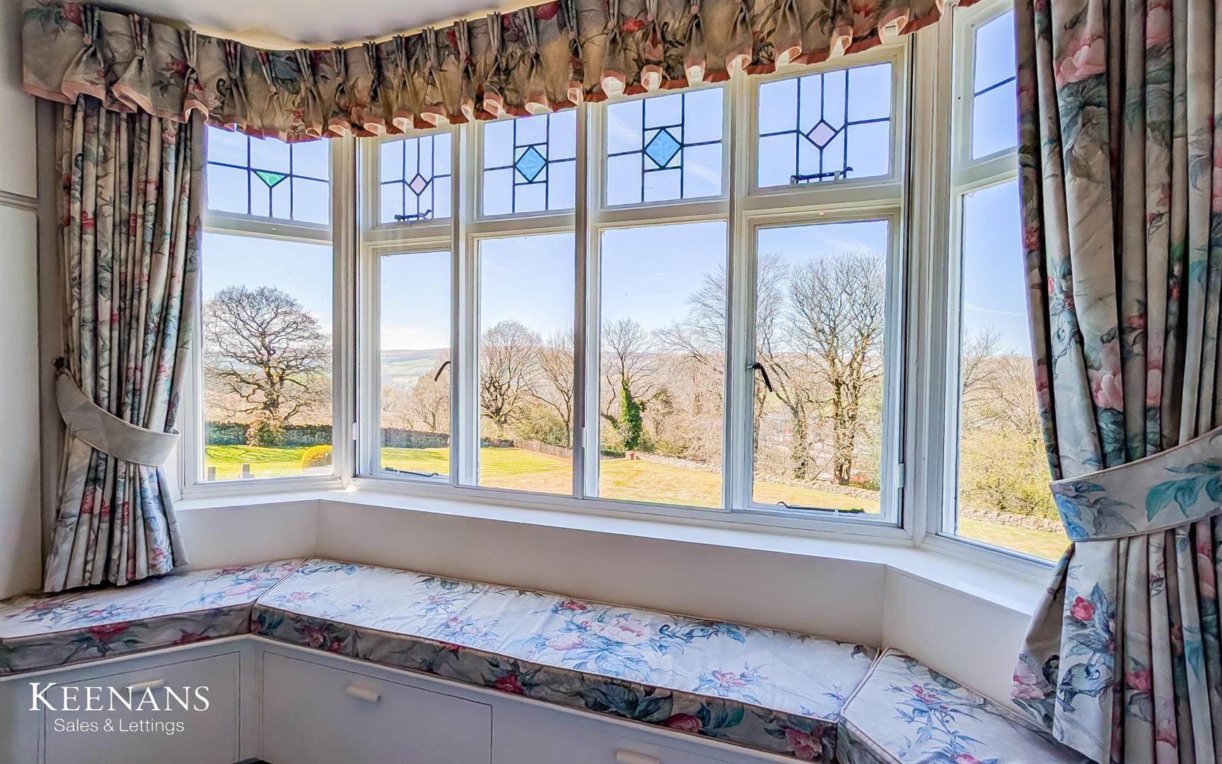 Bury Road, Rawtenstall - Image 10