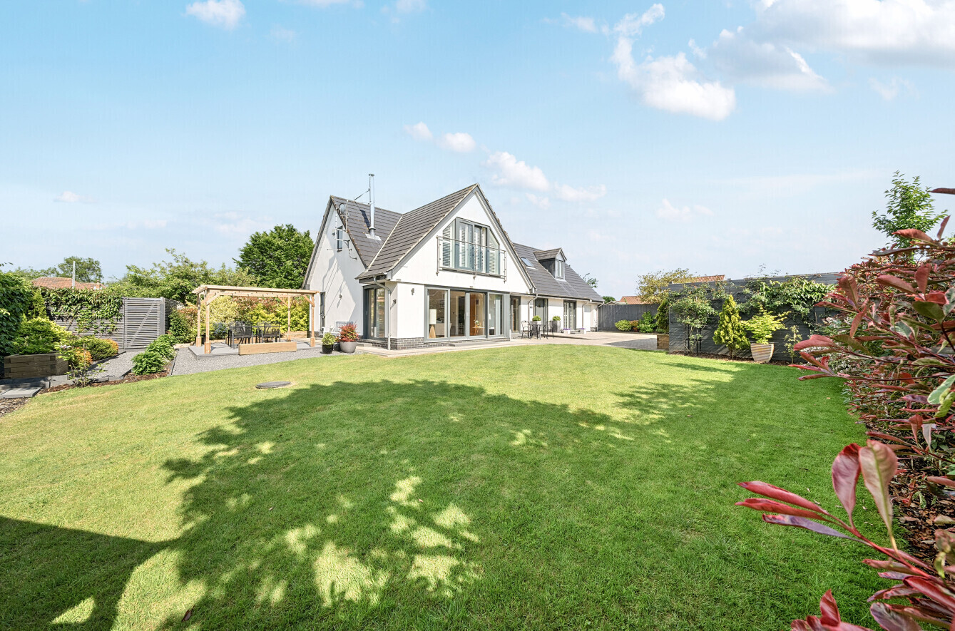 Glastonbury Road, West Pennard