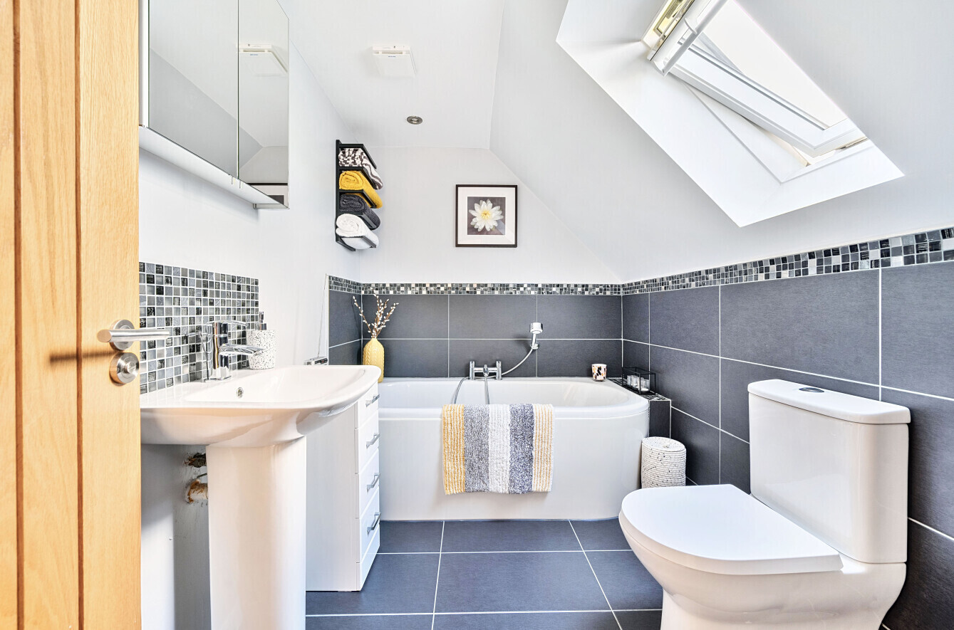 Glastonbury Road, West Pennard - Image 8