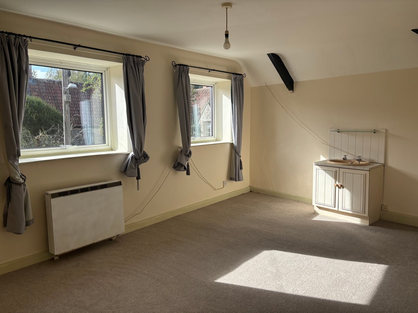 High Street, Wells - Image 12