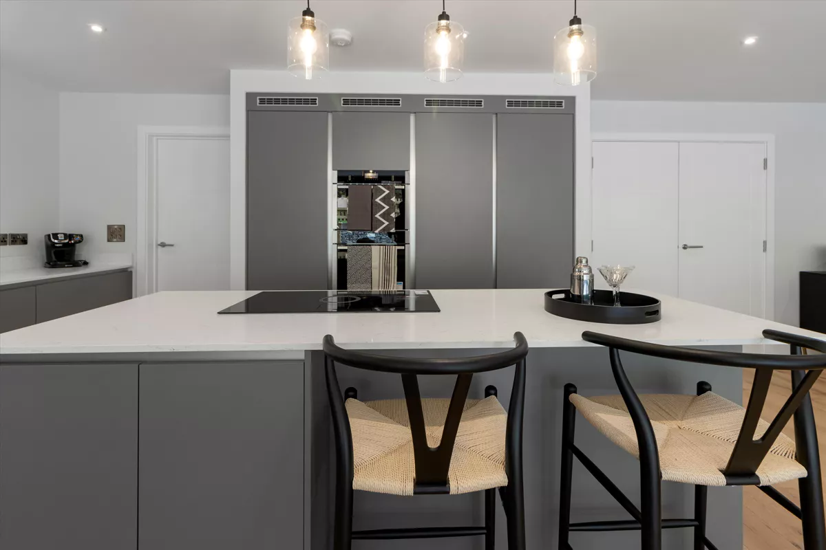 Palace Gardens, Torquay - Image 4