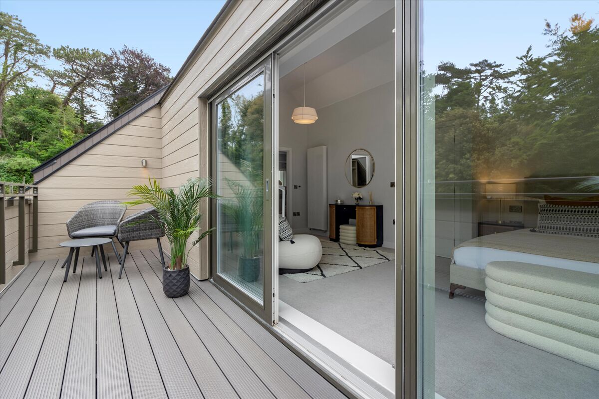 Palace Gardens, Torquay - Image 9