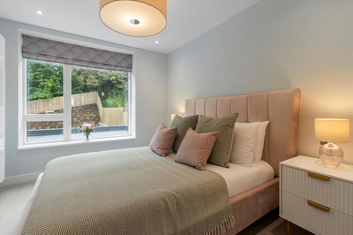 Palace Gardens, Torquay - Image 12