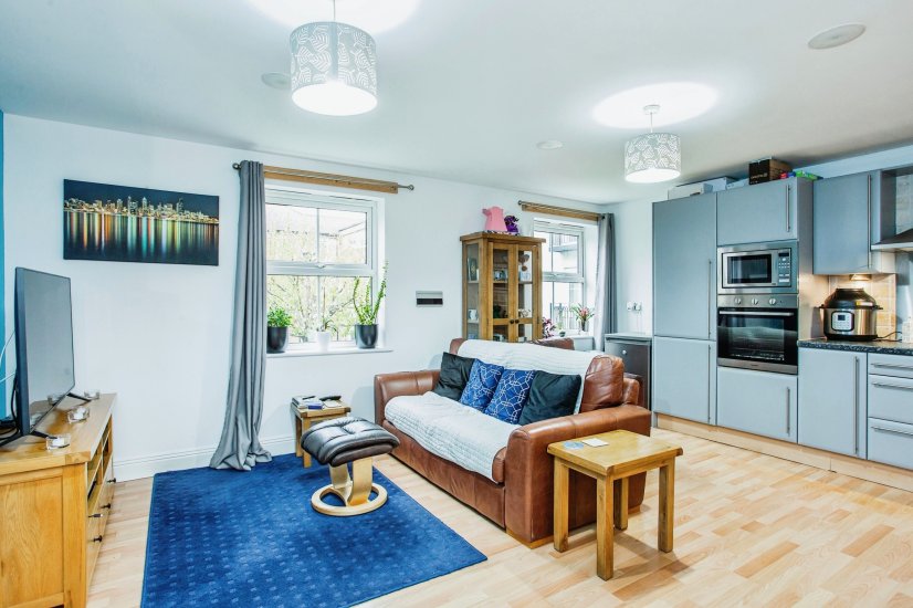 Audley Court, Southend On Sea - Image 9