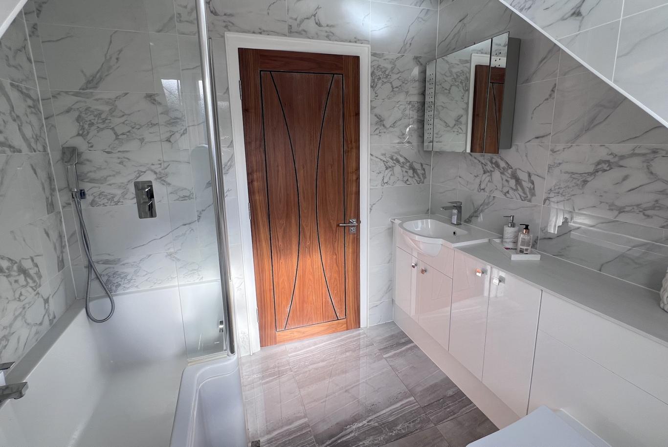 Beechwood Road, Ferndown - Image 16