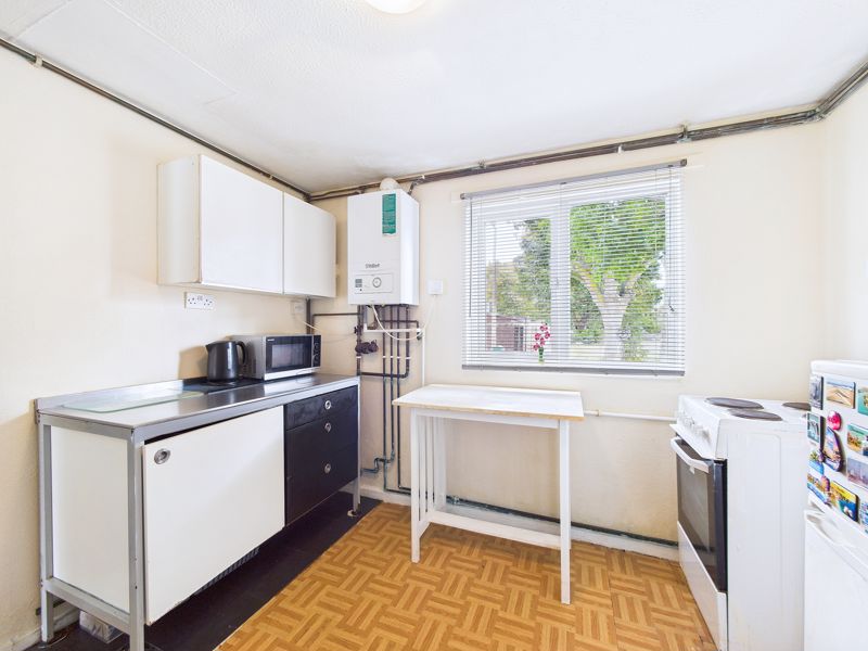 Verbena Close, South Ockendon - Image 5