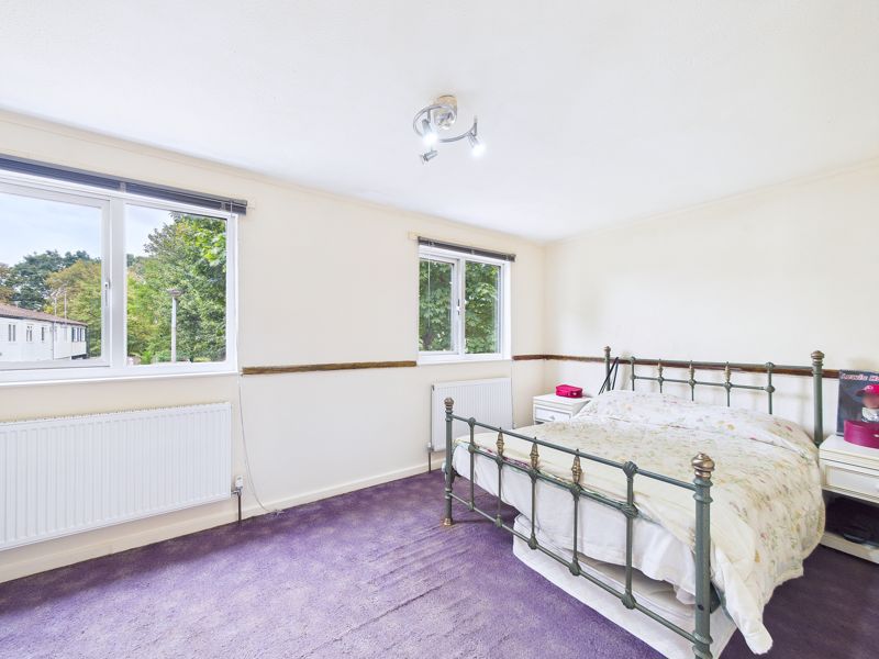 Verbena Close, South Ockendon - Image 9