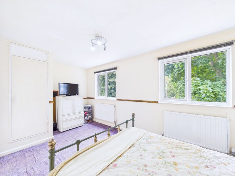 Verbena Close, South Ockendon - Image 10