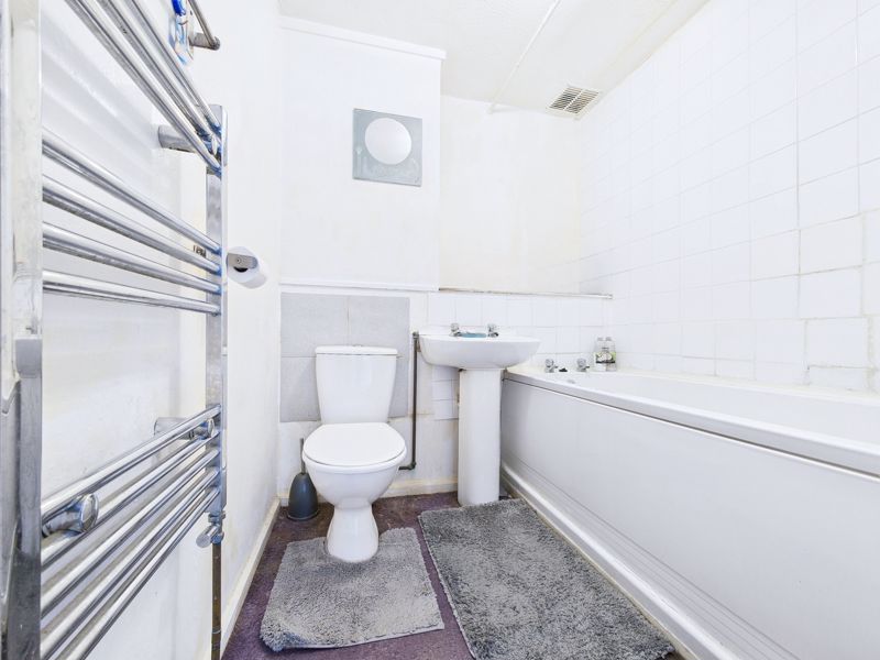 Verbena Close, South Ockendon - Image 13