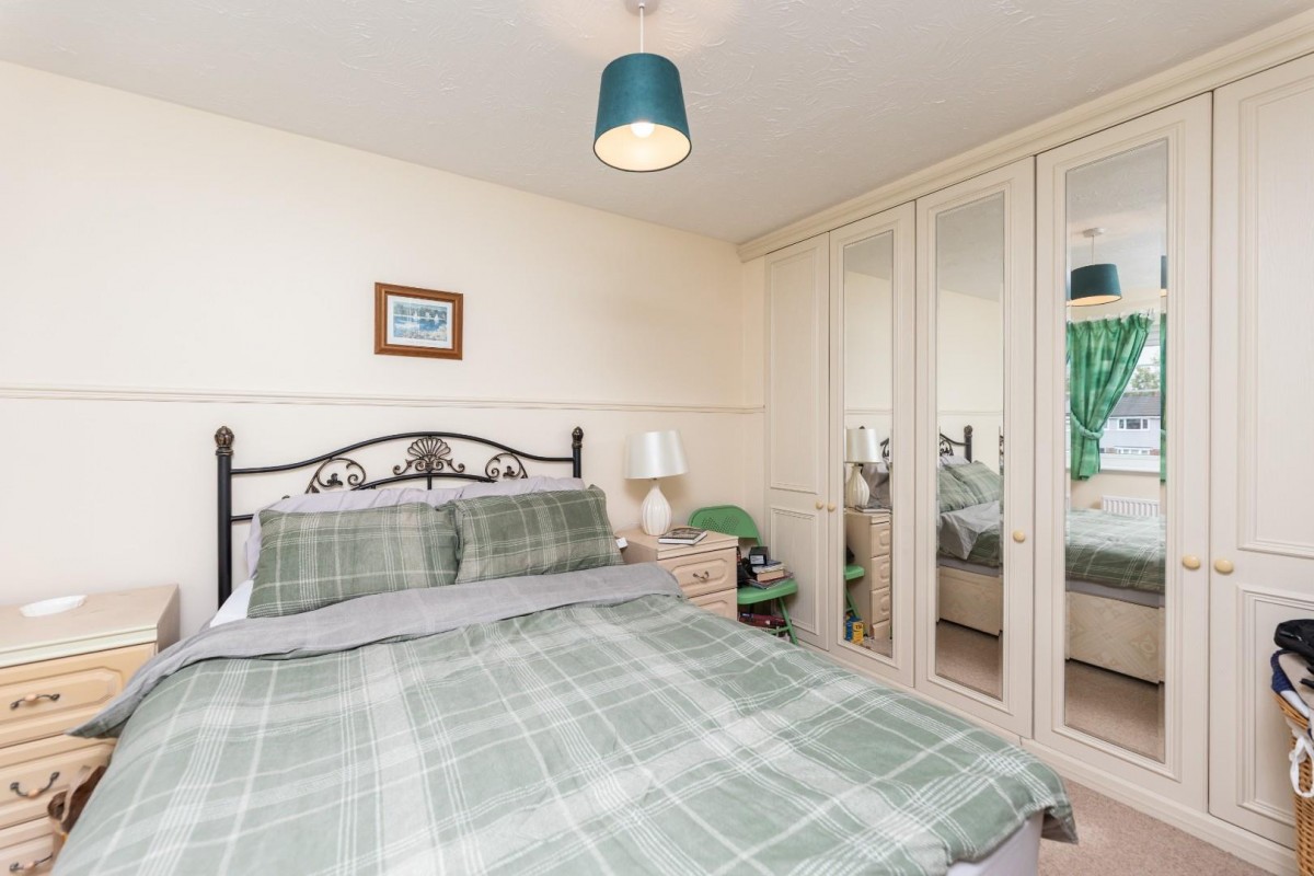 Glen Court, Castleford - Image 14