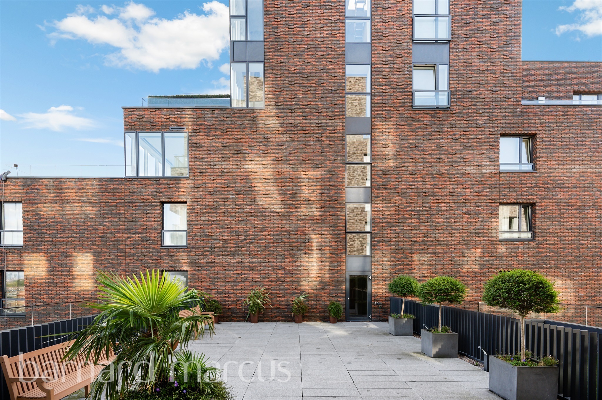 Upper Richmond Road, Putney - Image 11