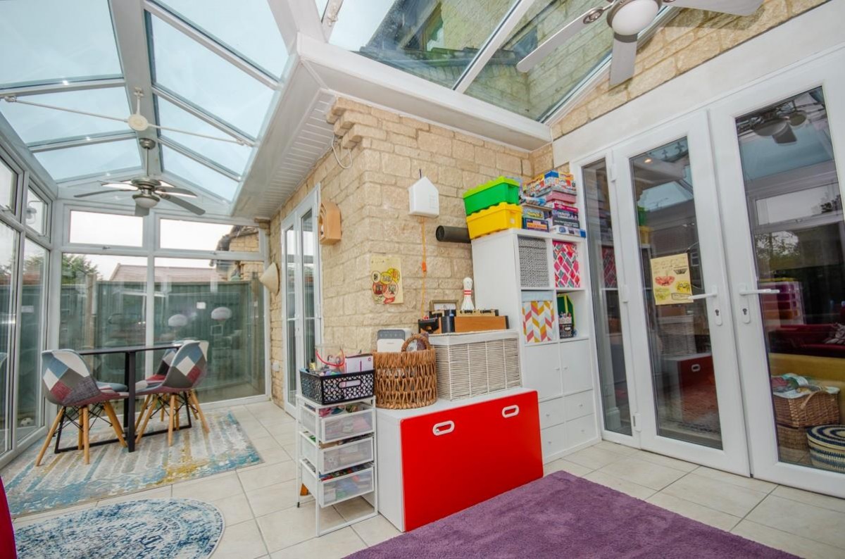 Bromley Heath Road, Bristol - Image 10