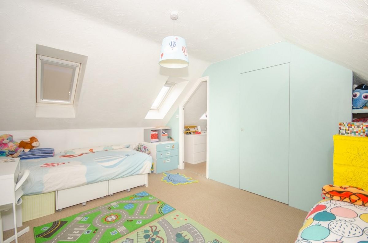 Bromley Heath Road, Bristol - Image 17