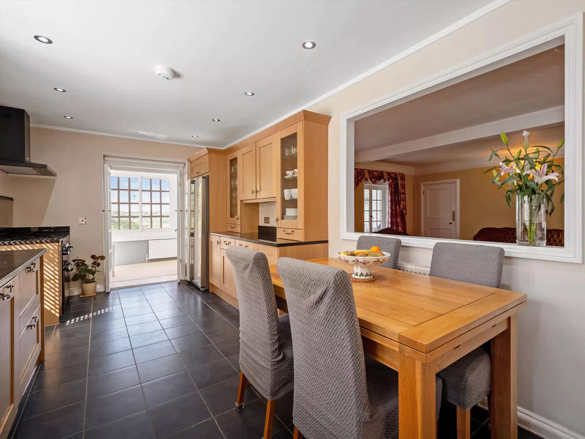 Camp Road, Caterham - Image 7