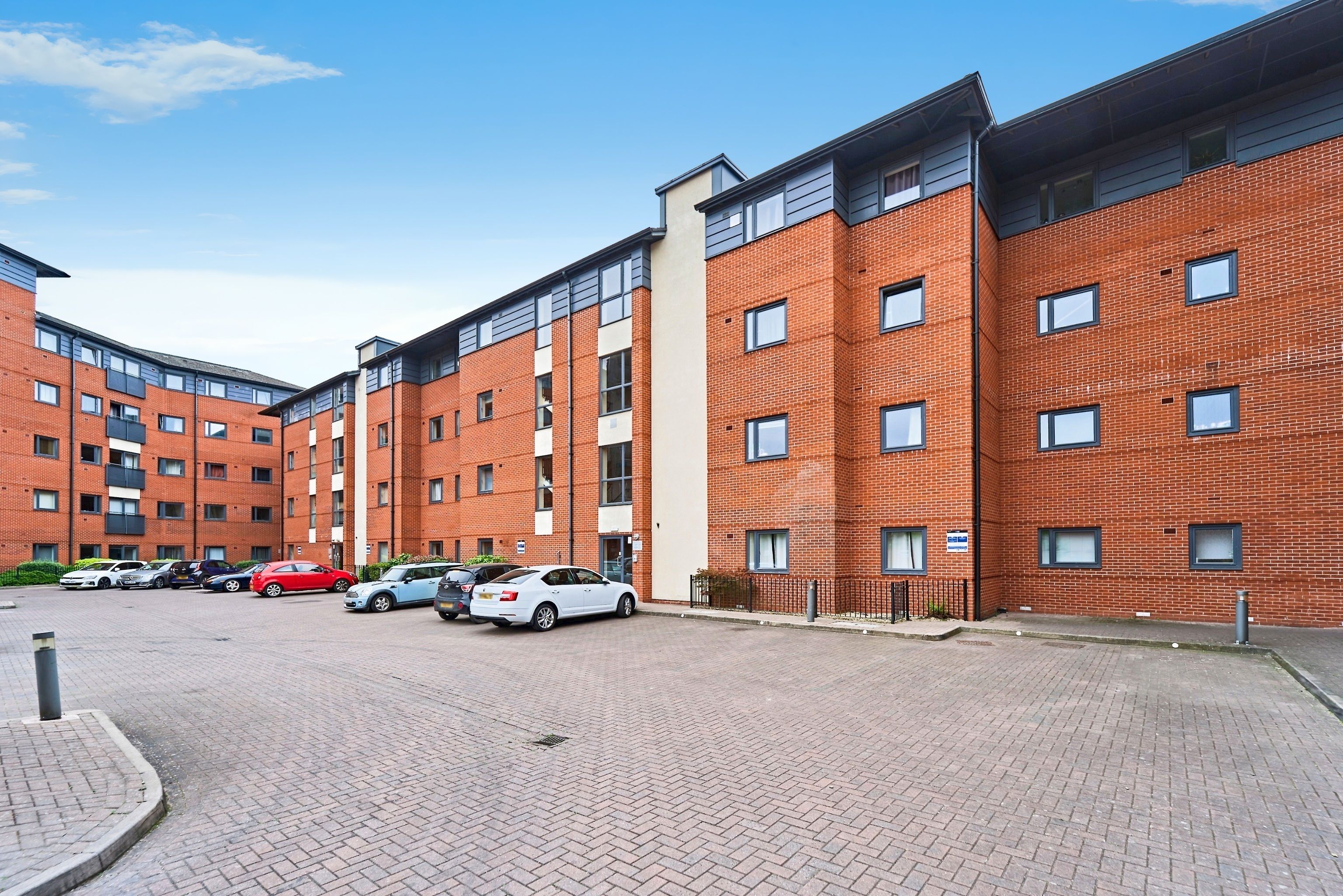 Broad Gauge Way, Wolverhampton - Image 2