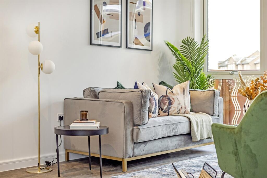 2 bedroom apartment at Ark Soane - Image 13