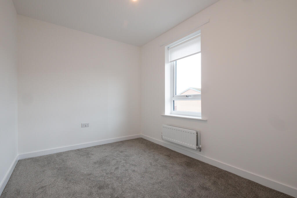 3 bedroom house at The Gateway - Image 8